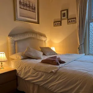 Cosy Town House Habitación en casa particular